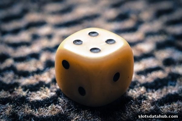 双色球深度解读：电子游戏平台如何运用历史数据与返点机制优化参与策略